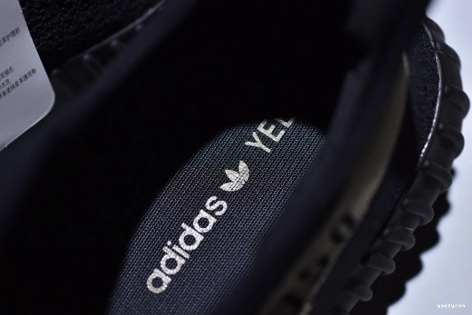 BY9611 Adidas Black Boost 350 V2 Green Core Yeezy 0801